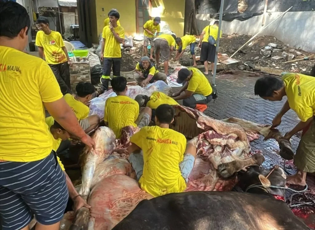 Golkar DKI Kurban 117 Ekor, Zaki Iskandar Ajak Masyarakat Bangun Semangat Saling Peduli