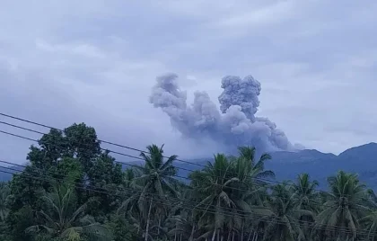 Gunung Dukono Meletus, Semburkan Abu hingga 10.000 Meter