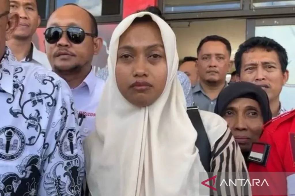 Guru Honorer di Surabaya Ditangkap atas Penganiayaan Siswa