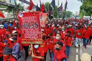 Hari Buruh 2026: Pakar Unair Soroti Meningkatnya Pengangguran Terdidik di Indonesia