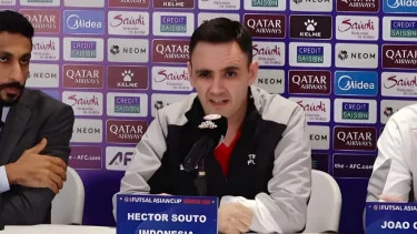 Hector Souto Minta Fasilitas Lapangan Futsal Daerah Diperbaiki