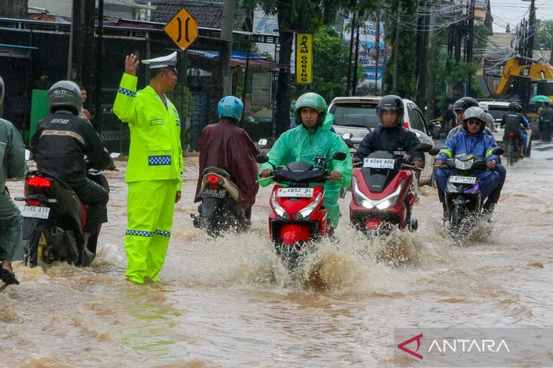Hujan Ringan Berpotensi Terjadi di Mayoritas Kota Besar Indonesia