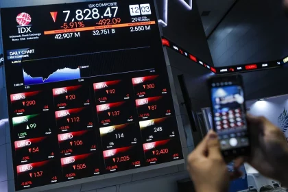 IHSG Melemah 1,85 Persen di Zona Merah pada Perdagangan Sesi II