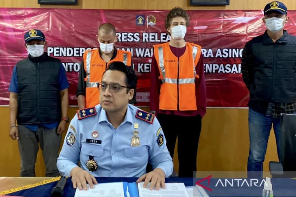 Imigrasi Denpasar Tahan WNA Rusia dan Nigeria Terkait Praktik Prostitusi Online di Bali