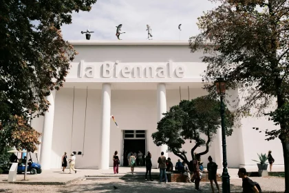 Indonesia Hadir dengan Paviliun “Printing the Unprinted” di Venice Biennale 2026