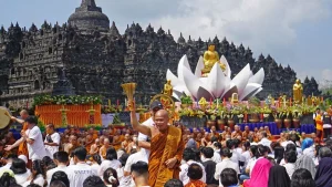 InJourney Destination Management Ajak Masyarakat Nikmati Waisak di Borobudur