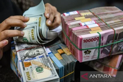 Intervensi Pasar Obligasi Tidak Menyelesaikan Masalah Tekanan Rupiah