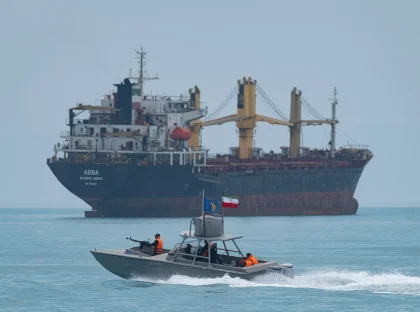 Iran Rilis Aturan Baru Transit Kapal di Selat Hormuz, Dampak pada Lalu Lintas Maritim Global