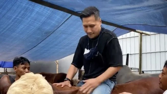 Irfan Hakim Kebanjiran Titipan Hewan Kurban dari Pejabat dan Artis
