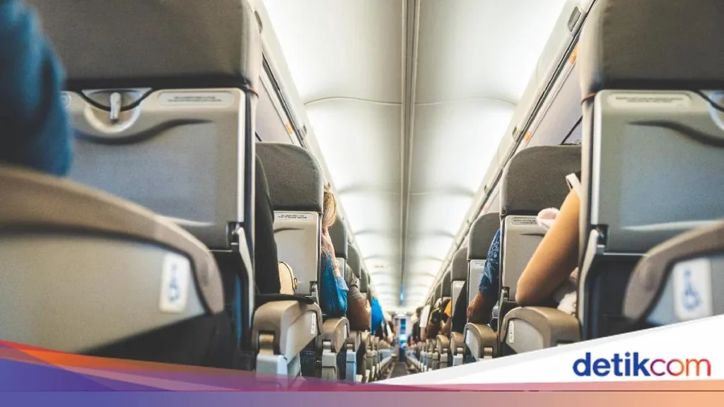 Jangan Sembarangan Pindah Kursi di Pesawat, Ini Penjelasan Pramugari