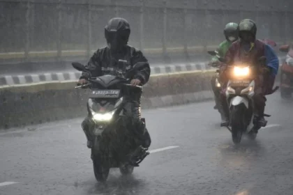 Jangan Sepelekan Air Hujan, Bisa Bikin Motor Brebet Sampai Mogok