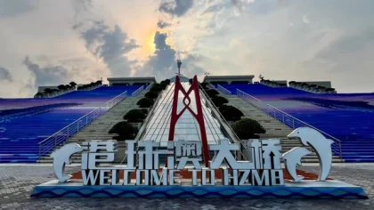 Jembatan Hong Kong-Zhuhai-Macau, Aspal yang Membelah Delta Sungai Mutiara