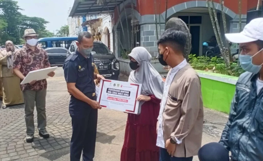 KAI Berikan Jaminan Pendidikan untuk Anak Korban di Bekasi Timur