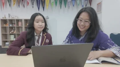 Kalya Buktikan Mimpi Kuliah di Kampus Dunia Bisa Diraih