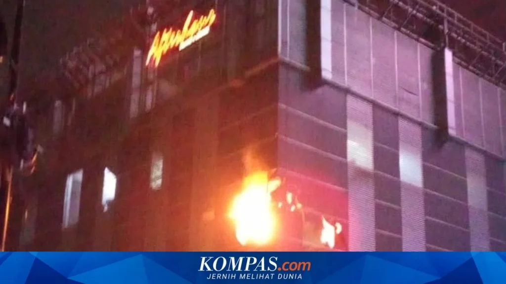 Kebakaran Afterhours di Poins Square: Kerugian Rp 200 Juta