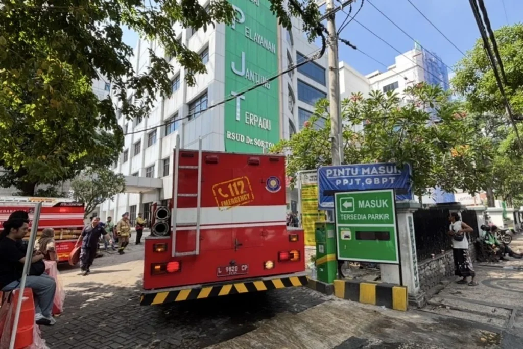 Kebakaran RS Soetomo Surabaya: 37 Pasien Dievakuasi, Satu Meninggal