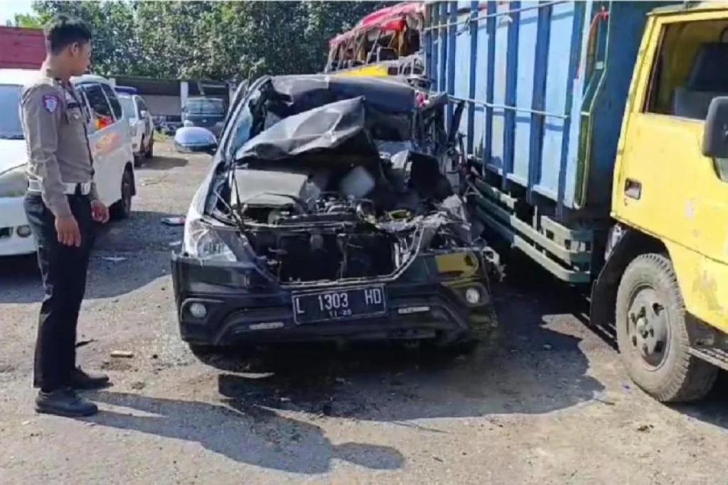 Kecelakaan Truk vs Motor di Jombang, 3 Remaja Meninggal Dunia