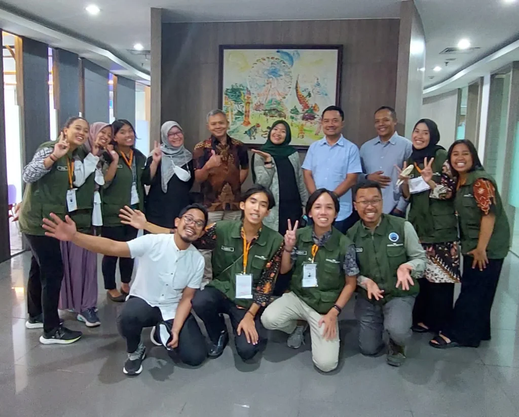 Keluarga Sambut Kepulangan 9 WNI yang Sempat Ditahan Israel