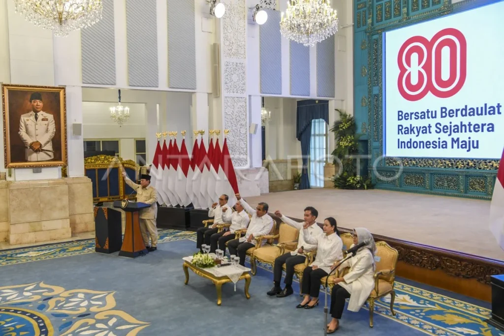 Kemenbud Resmikan Pameran SciArt 80: Gelora Api Kebangkitan di Muskitnas