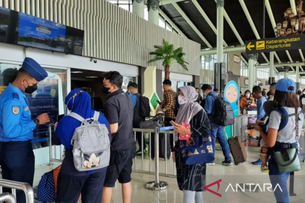 Kemenkes Perketat Pengawasan di Bandara Soetta Antisipasi Wabah Ebola
