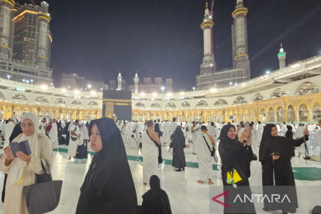 Keringanan Tawaf Ifadah bagi Jemaah Perempuan Saat Haid: Kebijakan Baru Arab Saudi