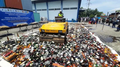 KPK Buka Peluang Panggil Bea Cukai Jateng-DIY Setelah Sita Kontainer Spare Part di Tanjung Emas