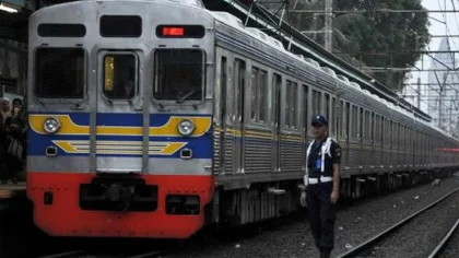 KRL Duri-Tangerang Tiba-Tiba Berhenti, Penumpang Dengar 3 Ledakan