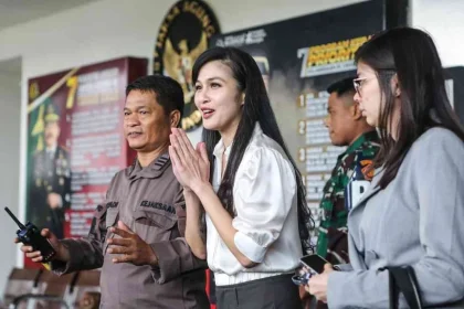 Kursi Firaun Milik Koruptor Asabri Terjual Rp80 Juta, Perhiasan Sandra Dewi Diserbu
