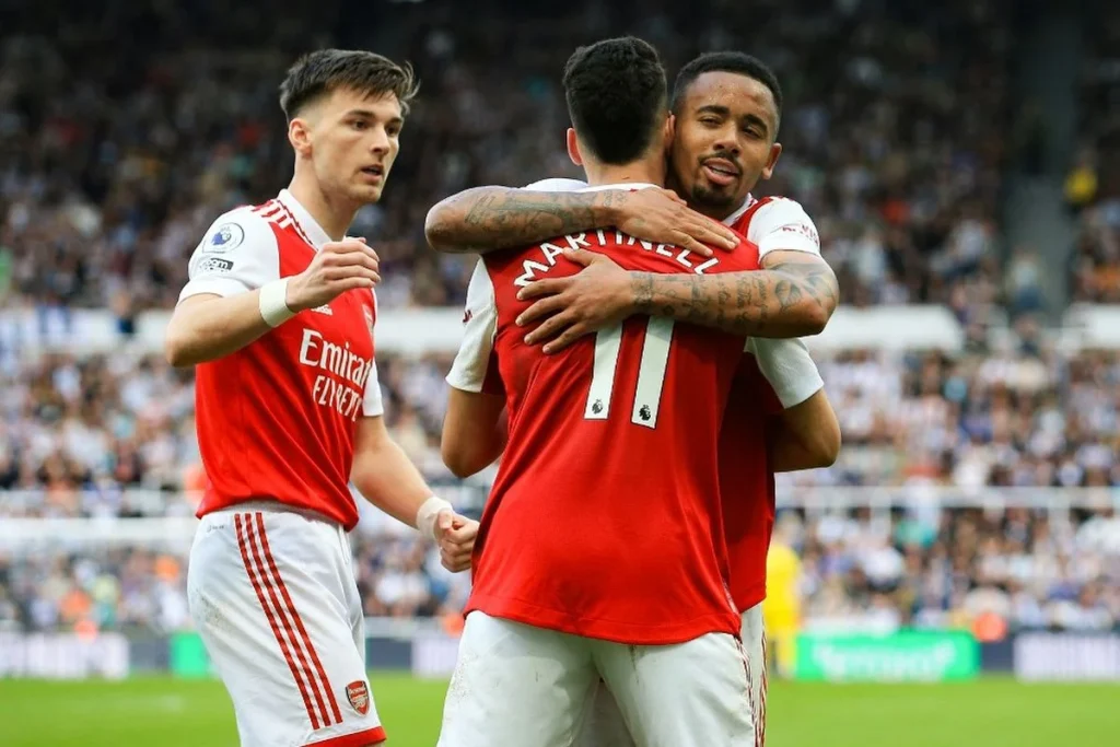 Liga Inggris Pekan ke-35: Arsenal Jauh dari Man City, Wolves Terpuruk di Bawah