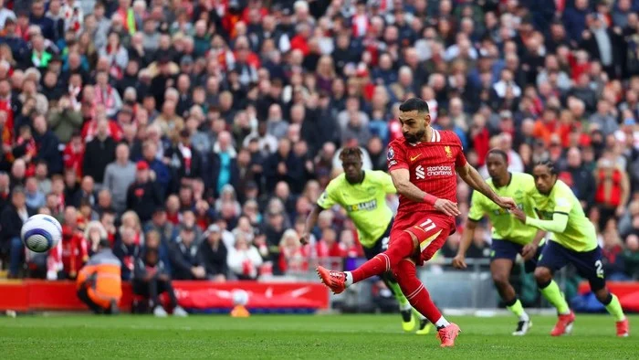 Liverpool Bisa Ditinggal Satu Bintang Lagi Setelah Robertson dan Salah
