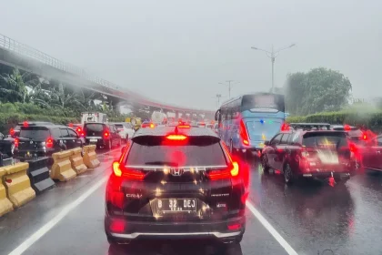 Macet di Tol Jagorawi Arah Bogor Malam Ini: Kendaraan Kehabisan Bensin