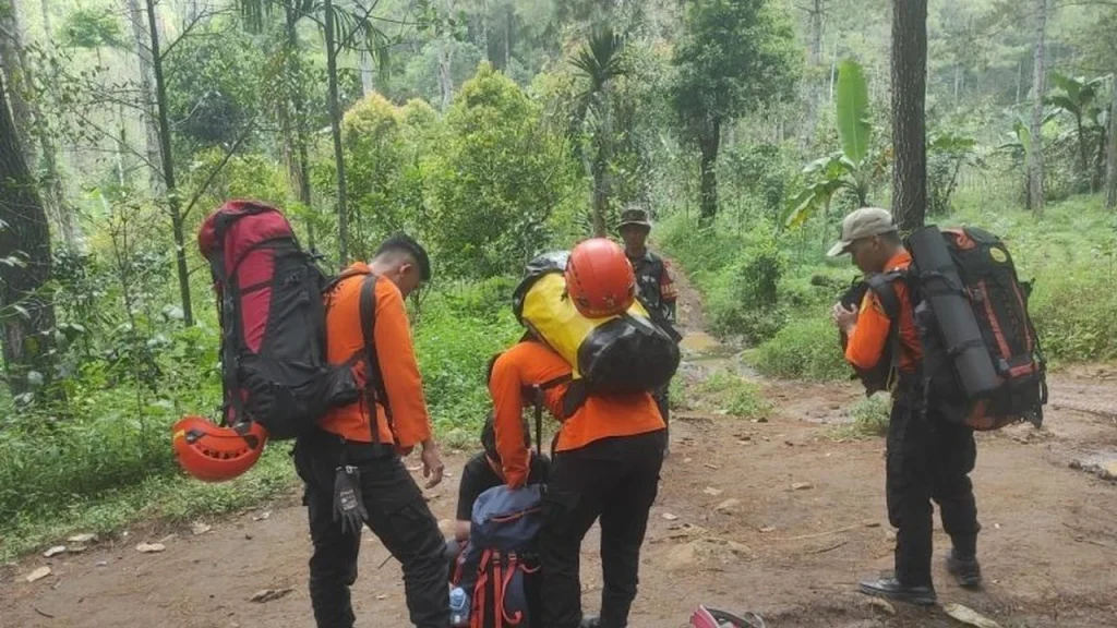 Mahasiswa ITB Hilang di Gunung Puntang Bandung