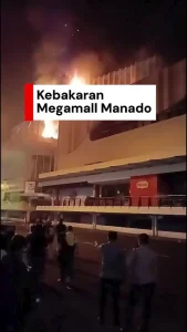 Mal Megamall Manado Terbakar, Satu Karyawan Tewas