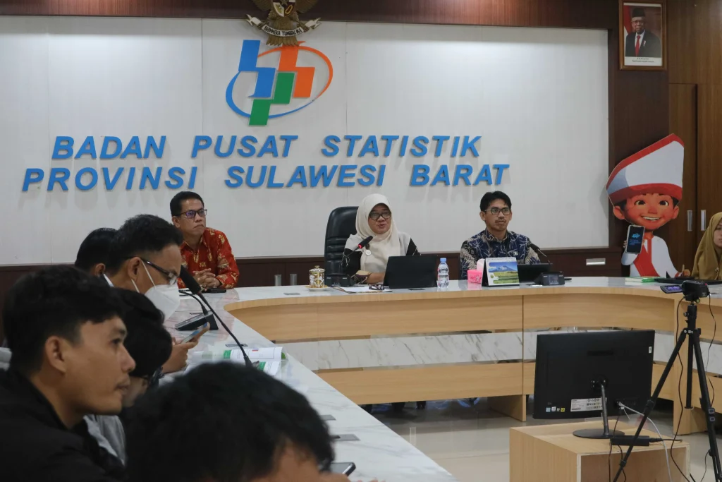 Masyarakat Lebih Pilih Pengalaman: BPS Sebut Pola Konsumsi Bergeser