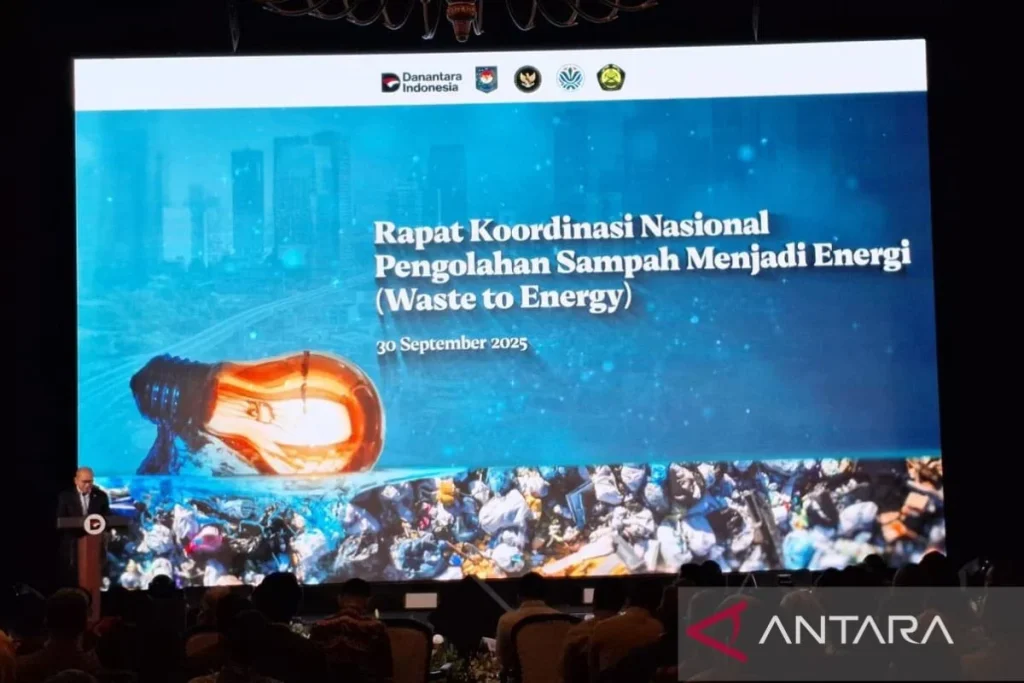 Mendagri Saksikan Penandatanganan Proyek PSEL DKI-Danantara, Solusi Energi Listrik dari Sampah Jakarta