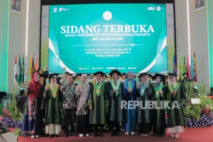 Mendikdasmen RI Minta Wisudawan UMJ Jadilah Intelektual Solutif