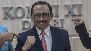 Menkeu Purbaya dan Wamenkeu Juda Agung Bagikan Sapi Kurban