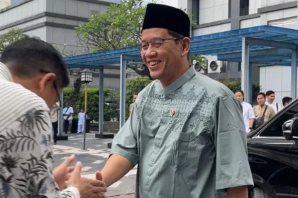 Menkeu Purbaya Rayakan Iduladha dengan Salat di Masjid DJP