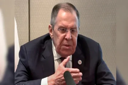 Menlu Rusia Sergey Lavrov Marahi Jurnalis Berisik di New Delhi