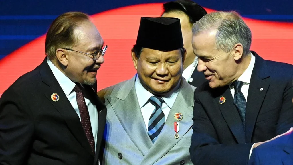 Mobil Maung Presiden Prabowo Tampil Gagah di KTT ASEAN ke-48 Cebu Filipina