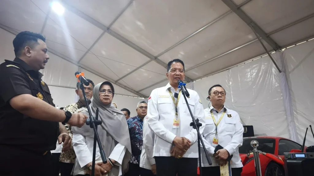Nasib Beda Aset Koruptor: Barang Harvey Moeis Diserbu Peserta Lelang, 14 Jam Tangan Mewah Jimmy Sutopo Dimusnahkan