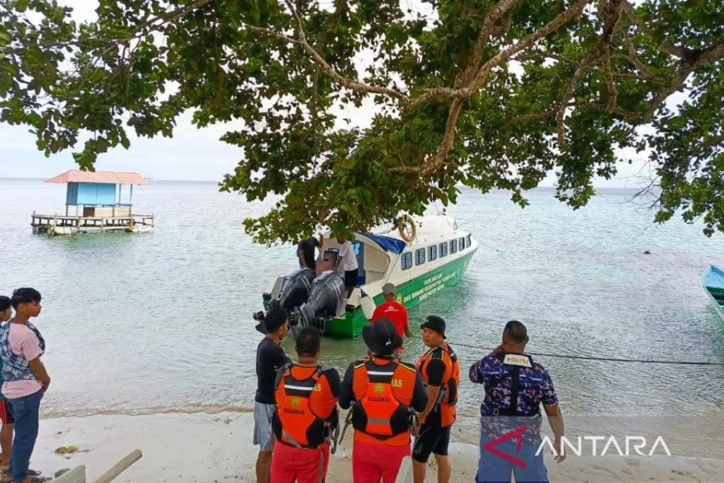 Nelayan Hilang di Perairan Seram Bagian Barat Ditemukan dalam Kondisi Selamat