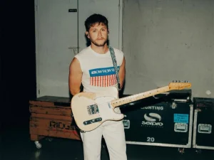 Niall Horan Tidak Akan Hadiri Pernikahan Harry Styles dan Zoe Kravitz