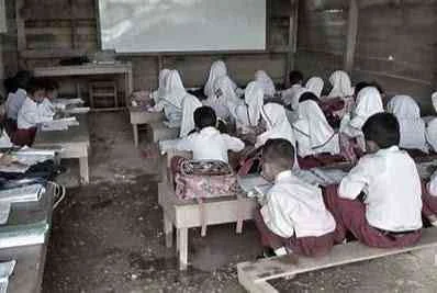 Paradoks Pendidikan: Sekolah Ada, Tapi Kesempatan Tidak Merata