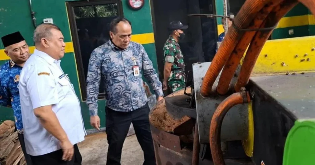 Pemerintah Ubah Gunungan Sampah Jadi BBM, TNI dan BRIN Ikut Terlibat