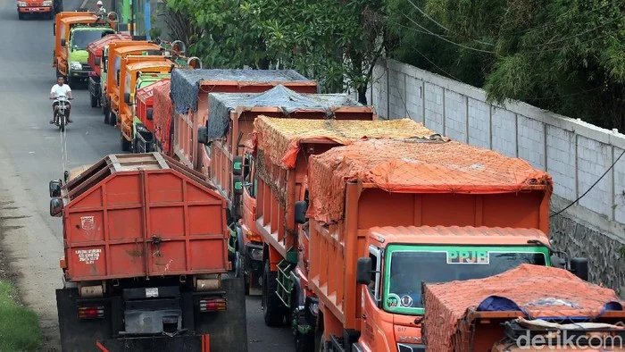 Pemprov DKI Jakarta Wajibkan Sektor Komersial Pilah Sampah