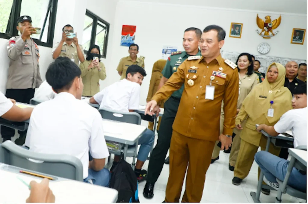 Pemprov Jabar Pastikan Siswa Miskin Tetap Sekolah dengan Dukungan Pembiayaan