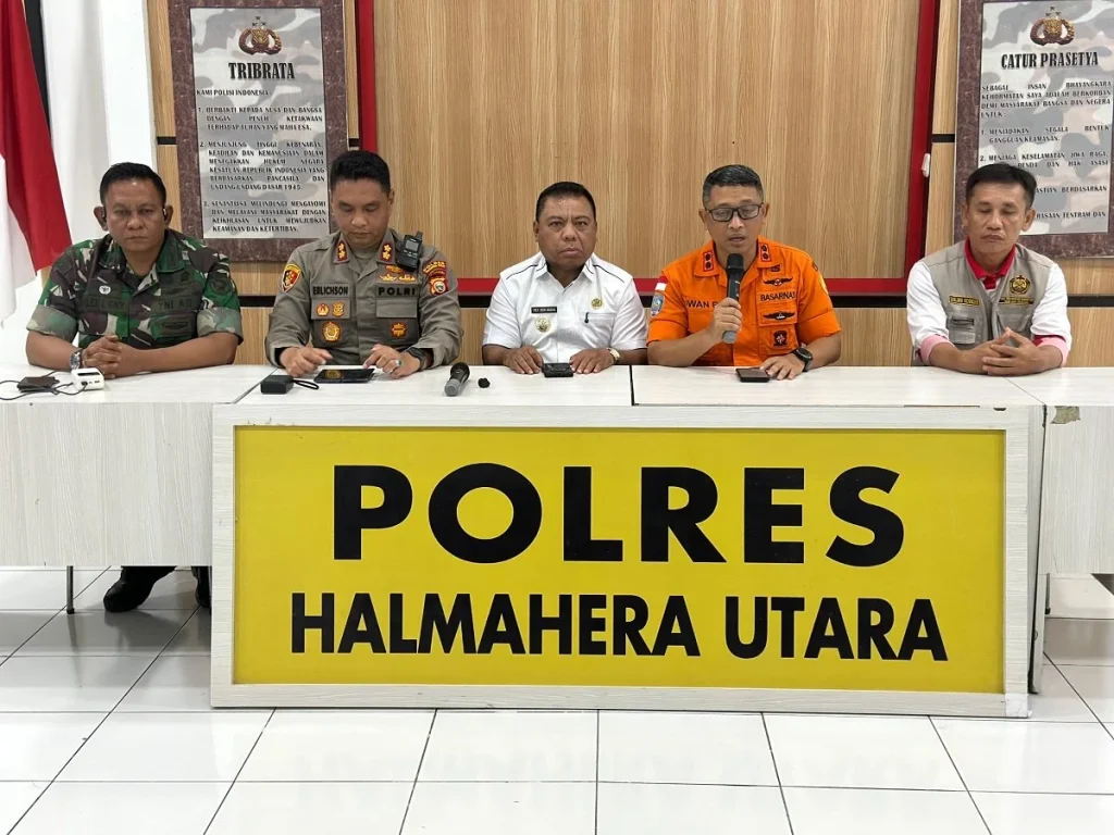 Pendaki Gunung Dukono Berhasil Dievakuasi, Tiga Orang Masih Dicari