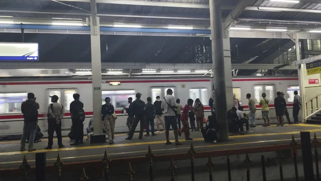 Penipu di Stasiun Duri Diburu oleh KAI Commuter dengan Bantuan CCTV AI