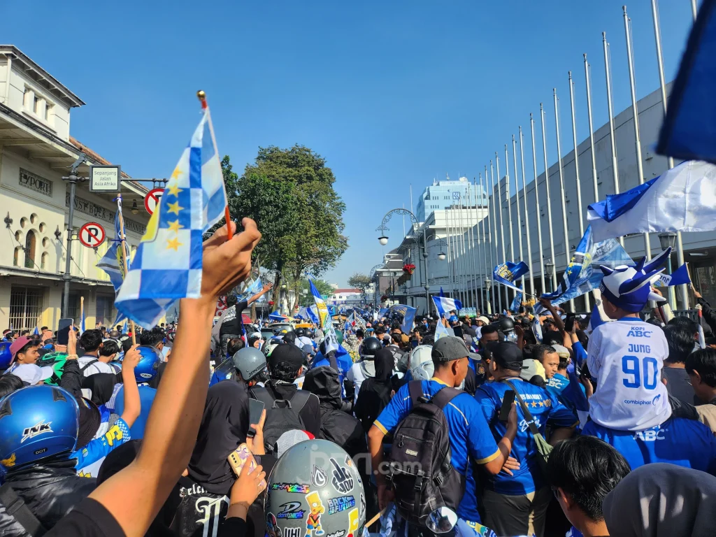 Perayaan Persib Bandung Juara Liga Memakan 122 Korban